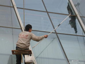 嶗山區(qū)專業(yè)外墻清洗服務(wù) 高空外墻與辦公大樓玻璃清潔一站式解決方案